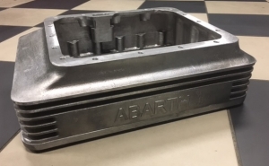 2 teilige Aluminium-lwanne mit Abarth-Schriftzug passend fr Fi